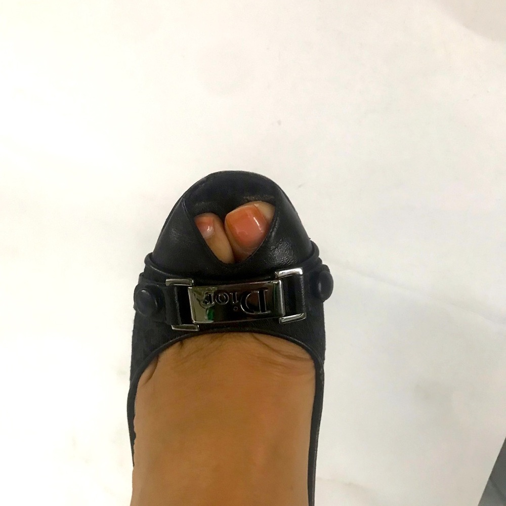DIOR. Black canvas Logo in size 37,5